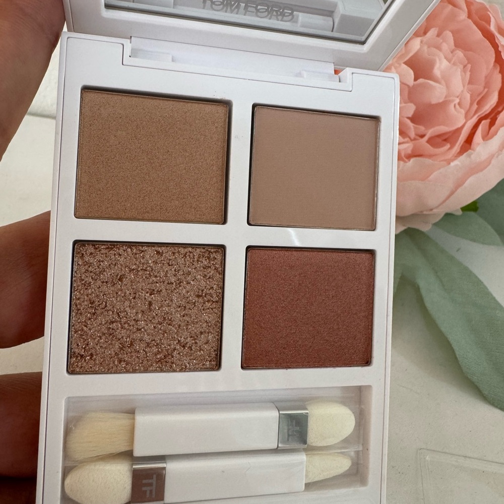 Tom Ford Eyeshadow Quad - COLOR 01 NAKED PINK
